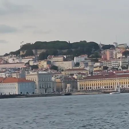 Sweet Downtown Bairro Alto Baixa Chiado ליסבון